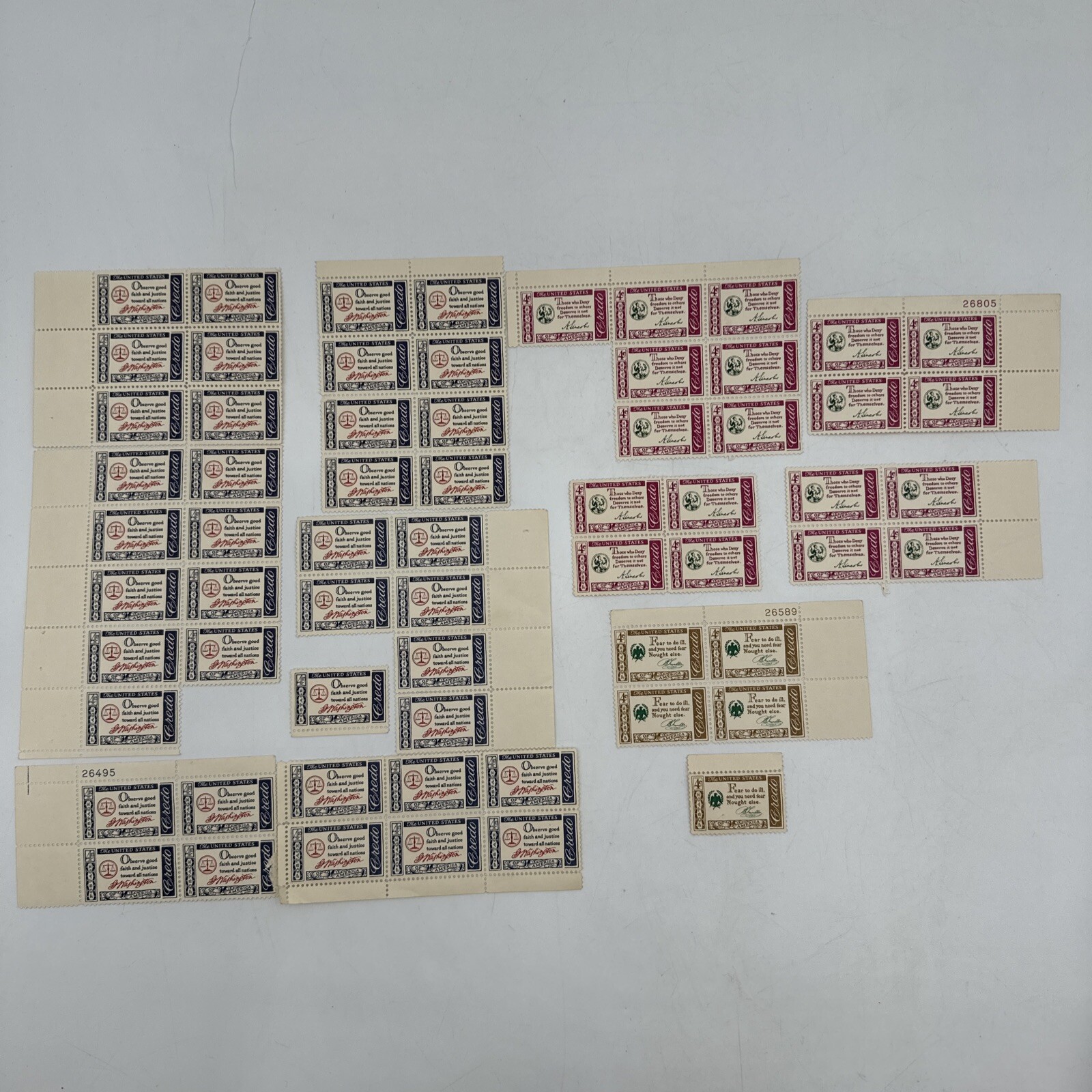 Lot/64 4¢ Unused Mint Credo Stamps Lincoln, Washington & Franklin