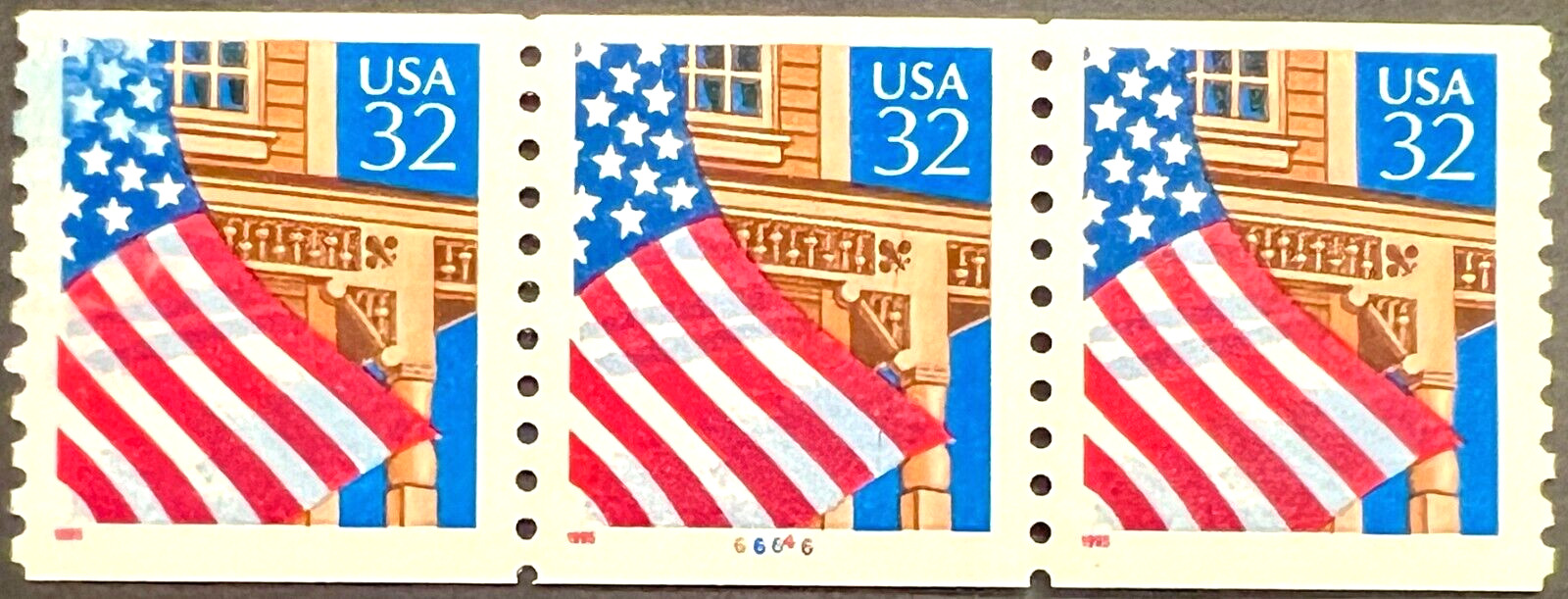 Scott#: 2913 – Flag over Porch 32¢ 1995 BEP PNC3 (P# coil, P# varies) MNHOG