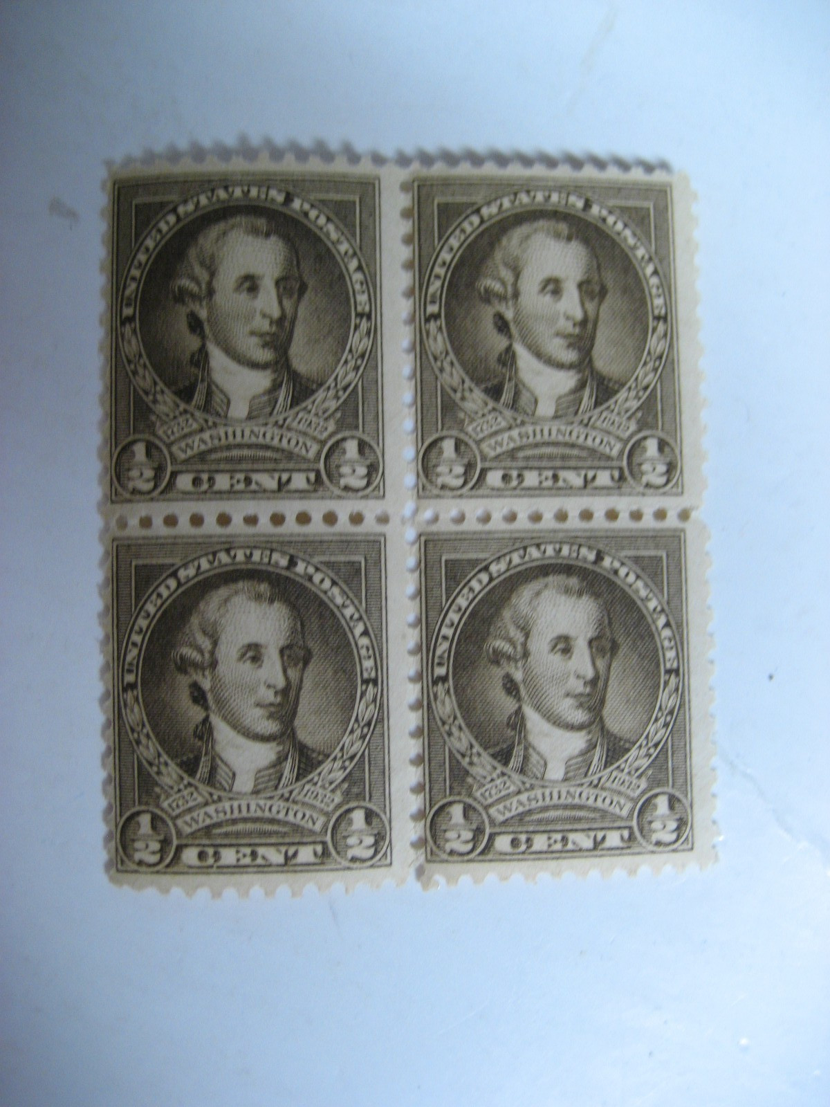 1932 George Washinton 1/2 cent US postage stamps lot of 4 unused