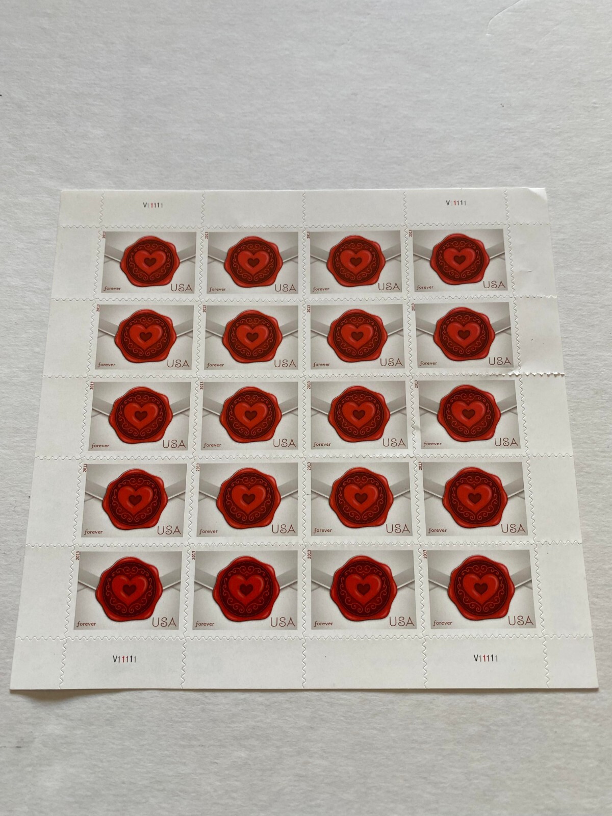 20 stamps USPS ( 1 SHEET ) FIRST CLASS FOREVER HEARTS Sealed With Love 2012 US