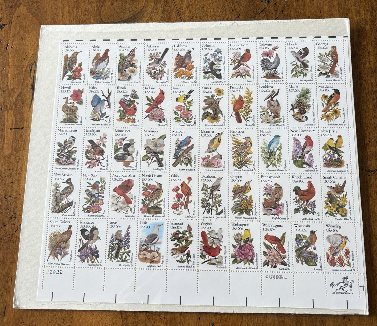 1982 Fifty State Birds & Flowers Mint Stamp Set Original Packaging and Book