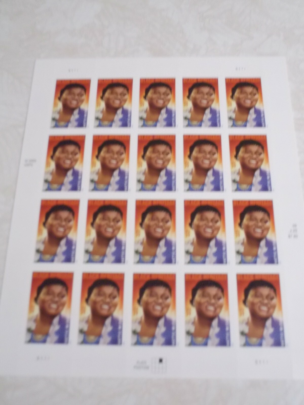 #3996 HATTIE MCDANIEL BLACK HERITAGE 2005/06 Sheet of 20 39 Cent Stamps MNH
