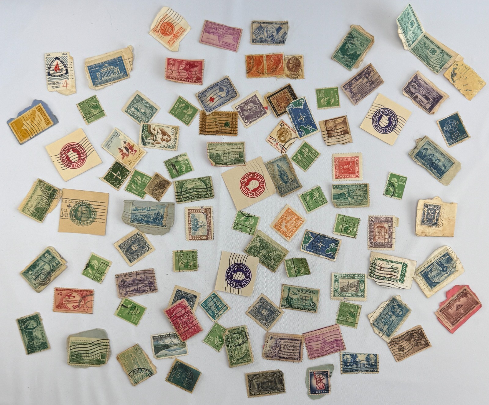 Vintage Worldwide Used Postage Stamp Mixture Lot 100+ US Foreign Commemorative
