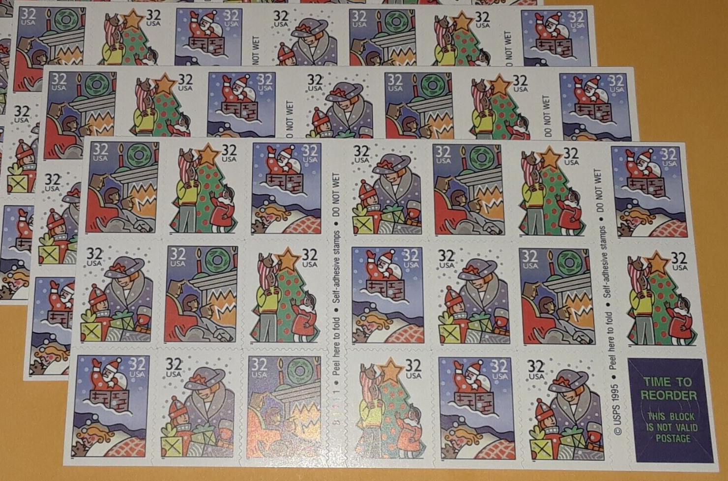 Three Panes x 20 = 60 of CHRISTMAS – FAMILY SCENES 32¢ US Stamps USA # 3113-3116