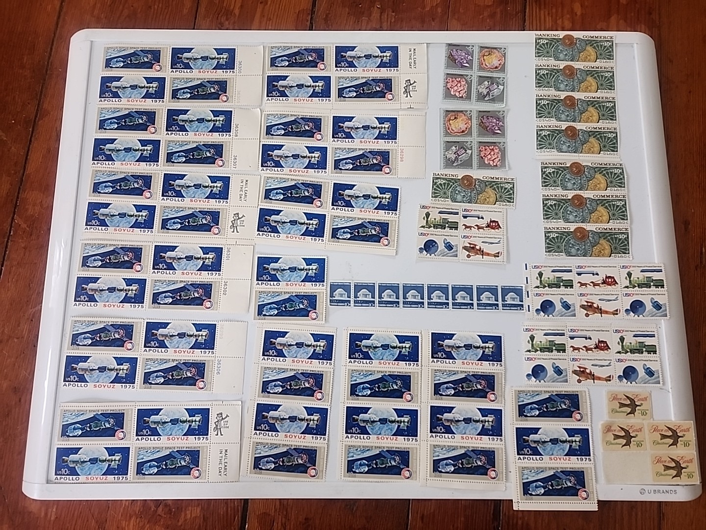 Vintage Lot of 105 Unused 10 Ten Cent U.S. Post Office Postage Stamps