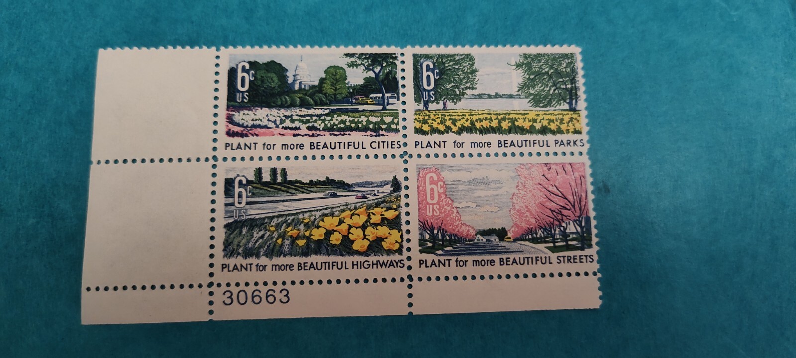 Plants-BLOCK OF 4 COLLECTIBLE UNUSED 1969 STAMPS–Plants Lady BirdNew Unhinged.