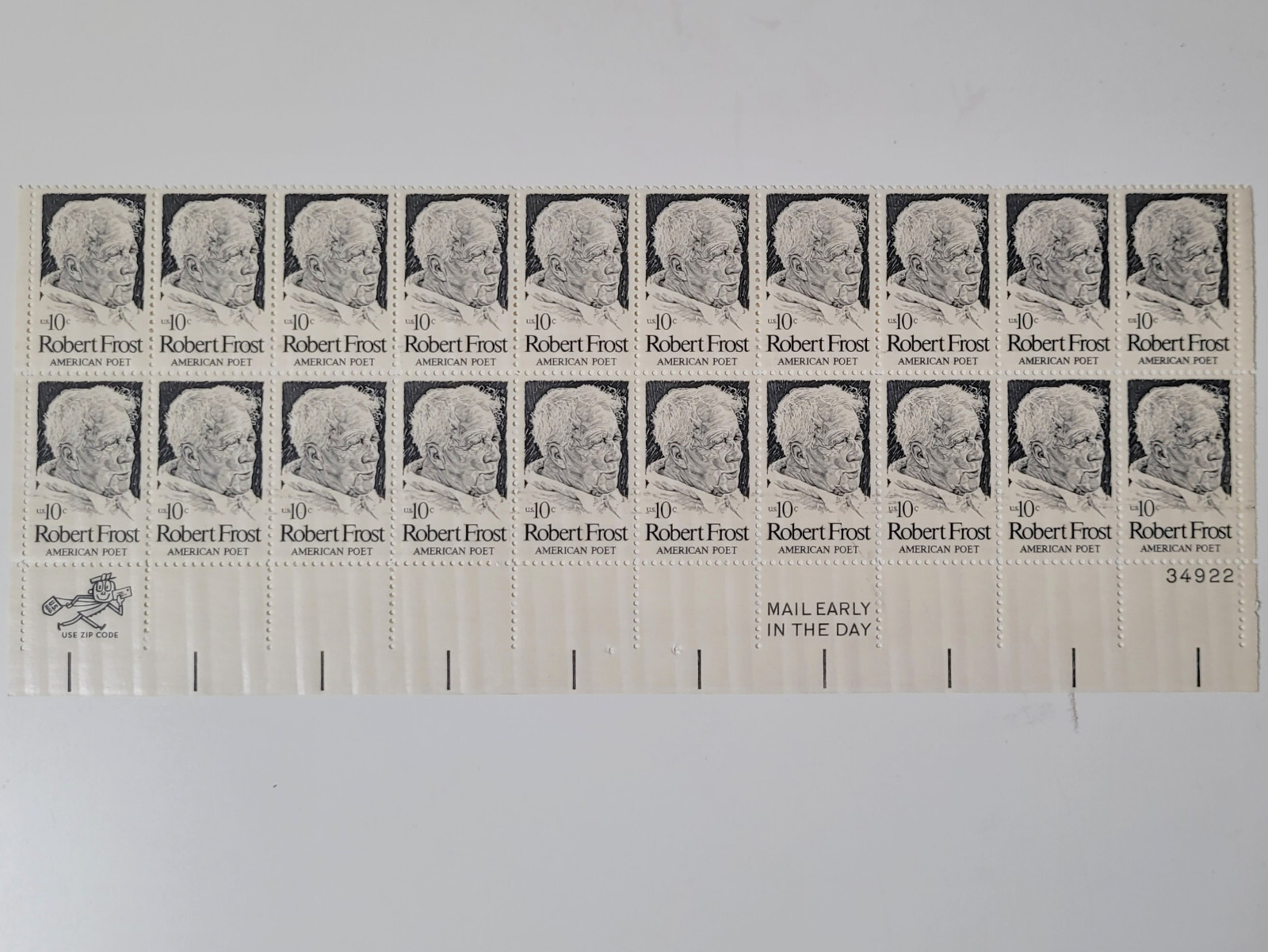 US Postage Stamp Rober Frost American Poet 10c Block of 20 MNH Scott #1526