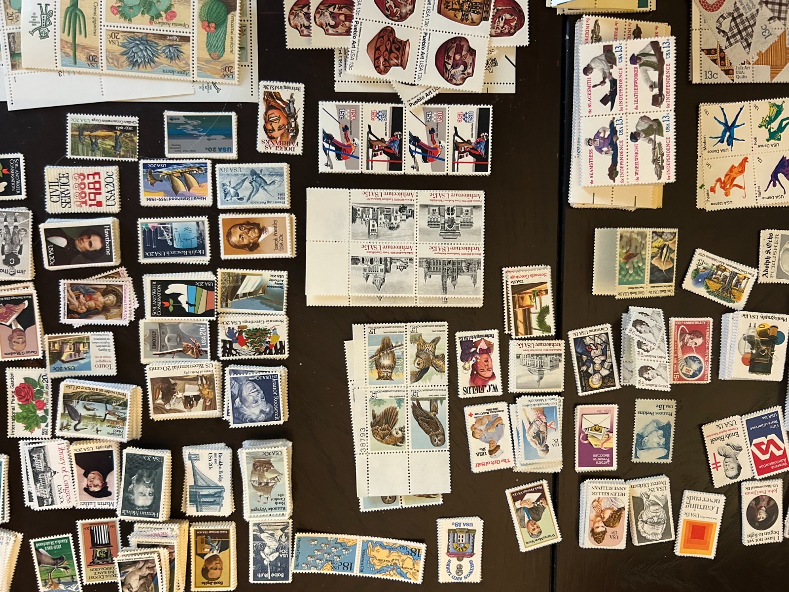 LOT OF 25 UNIQUE UNITED STATES COMMEMORATIVE STAMPS, MNH — NO DUPLICATES