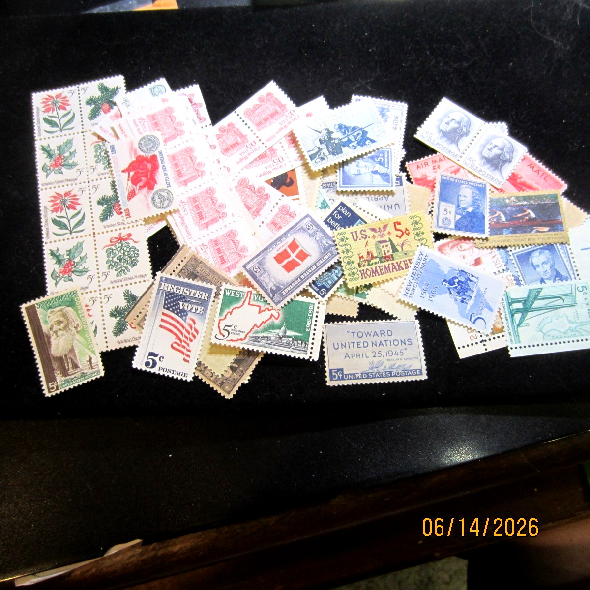 (1,000) FIVE Cent Mint Postage Stamps* Buy At 55% Of Face Value *STK A