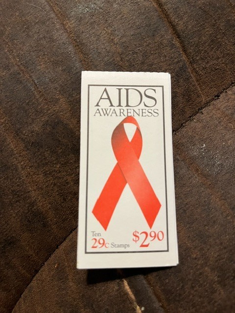 BK213 AIDS Awareness 1993. 29c complete booklet of 10. MNH. free shipping