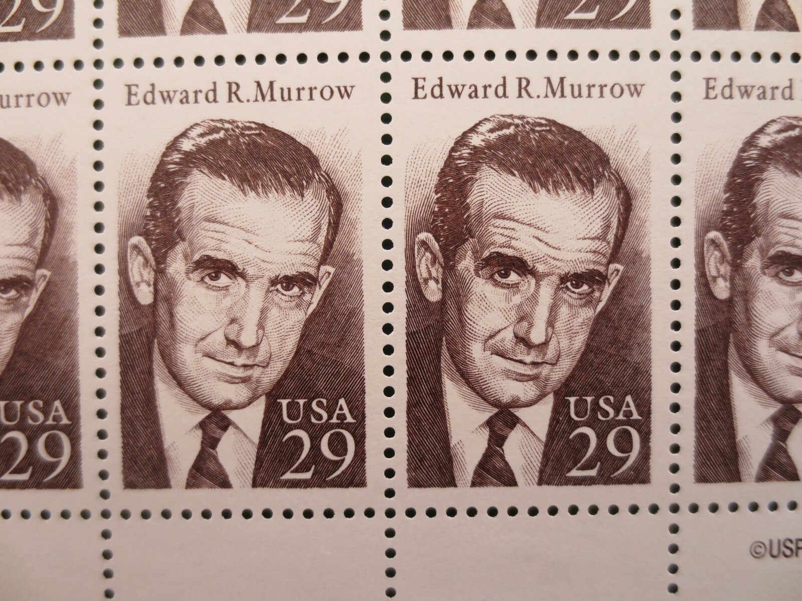 DOC Scott #2812 Edward R Murrow 29¢ Sheet of 50 1994 MNH XF