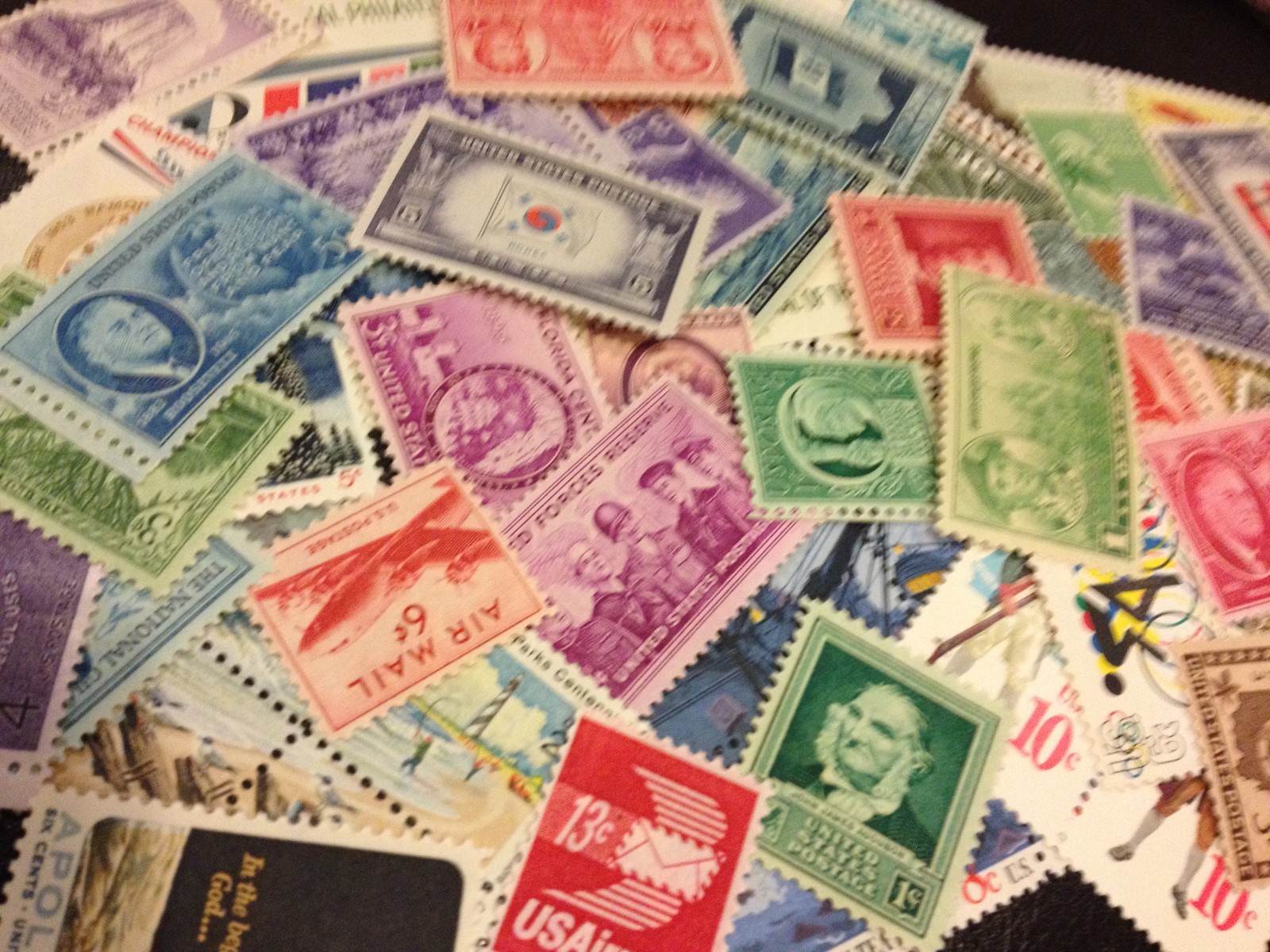 10 MNH Different Vintage US stamps in glassines buy 8 get 7 FREE..FREE STAMPS