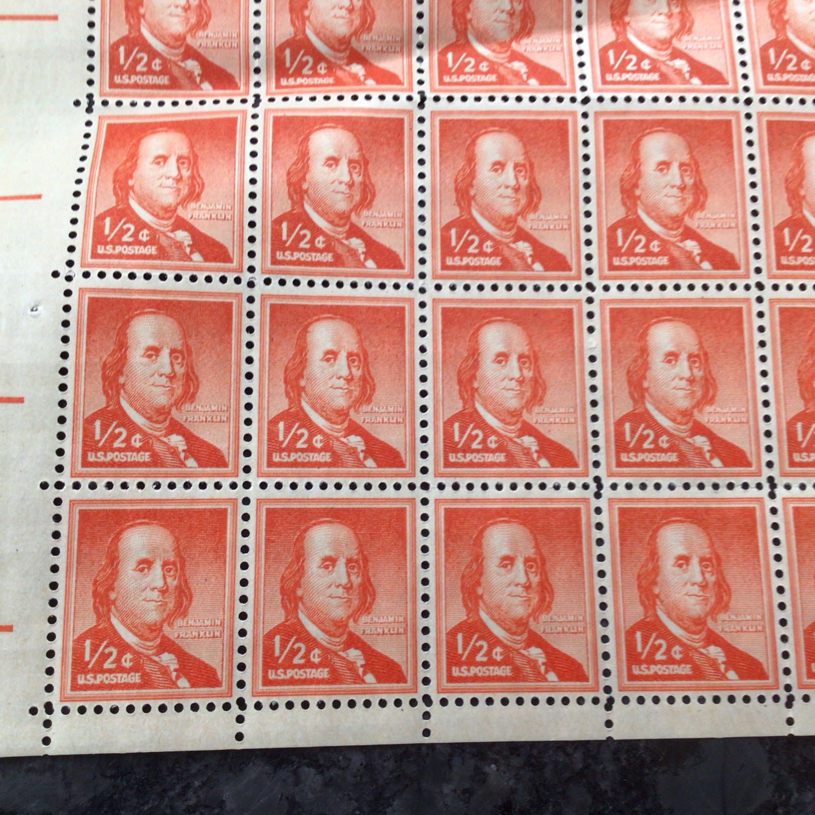 BENJAMIN FRANKLIN 1/2 CENT STAMPS (200 stamps)