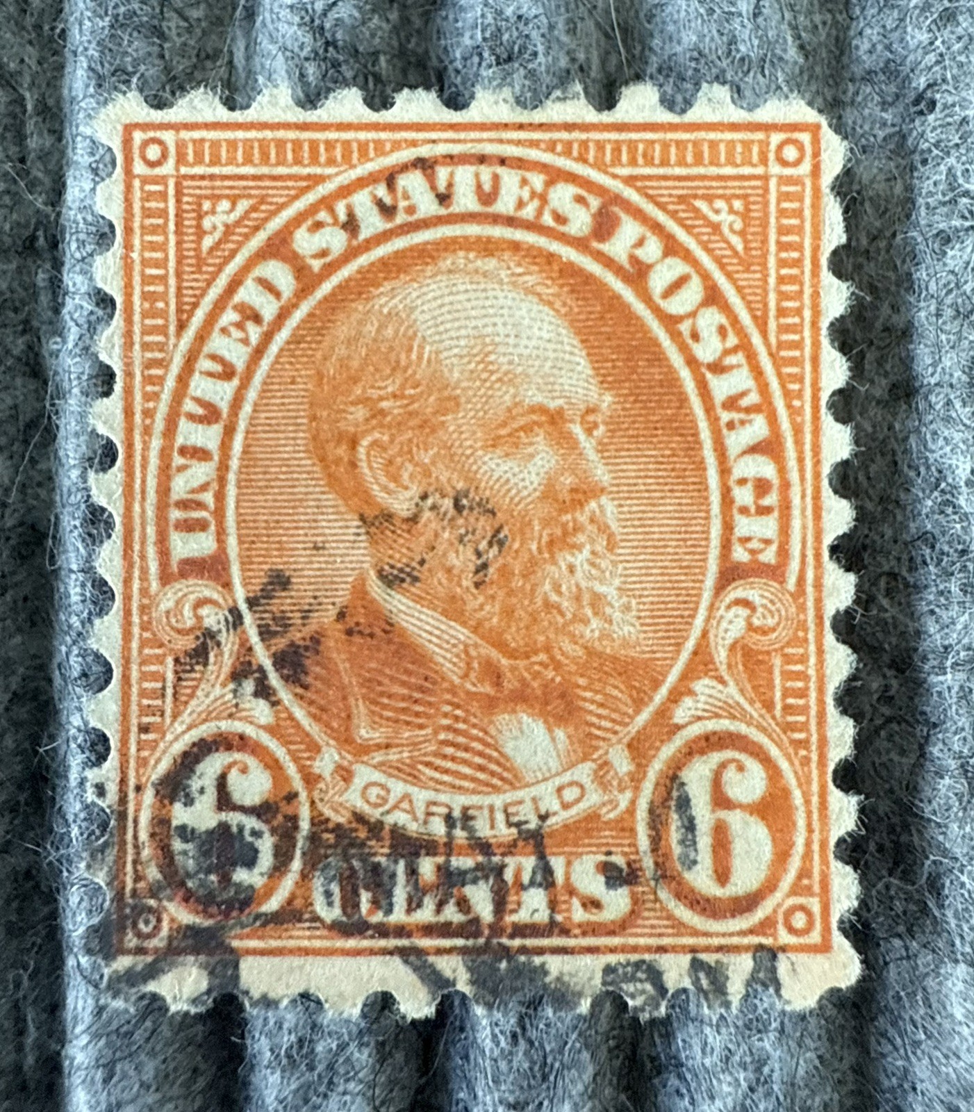 US Scott Stamp #587 James A. Garfield 6c Used with Hinge