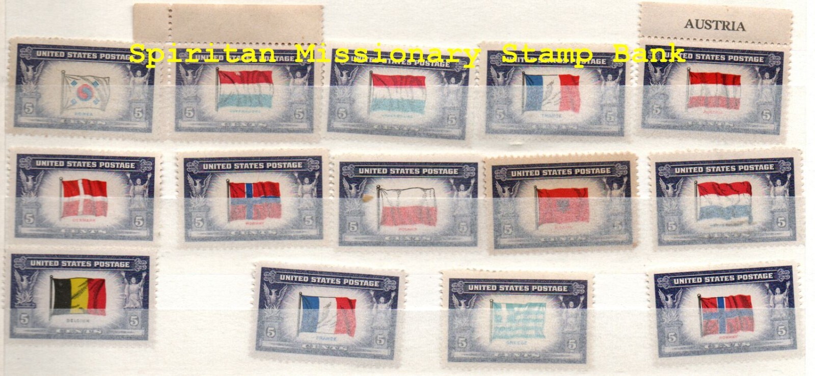 International Flags: 14 Mint US Postage sTamps (11-101)