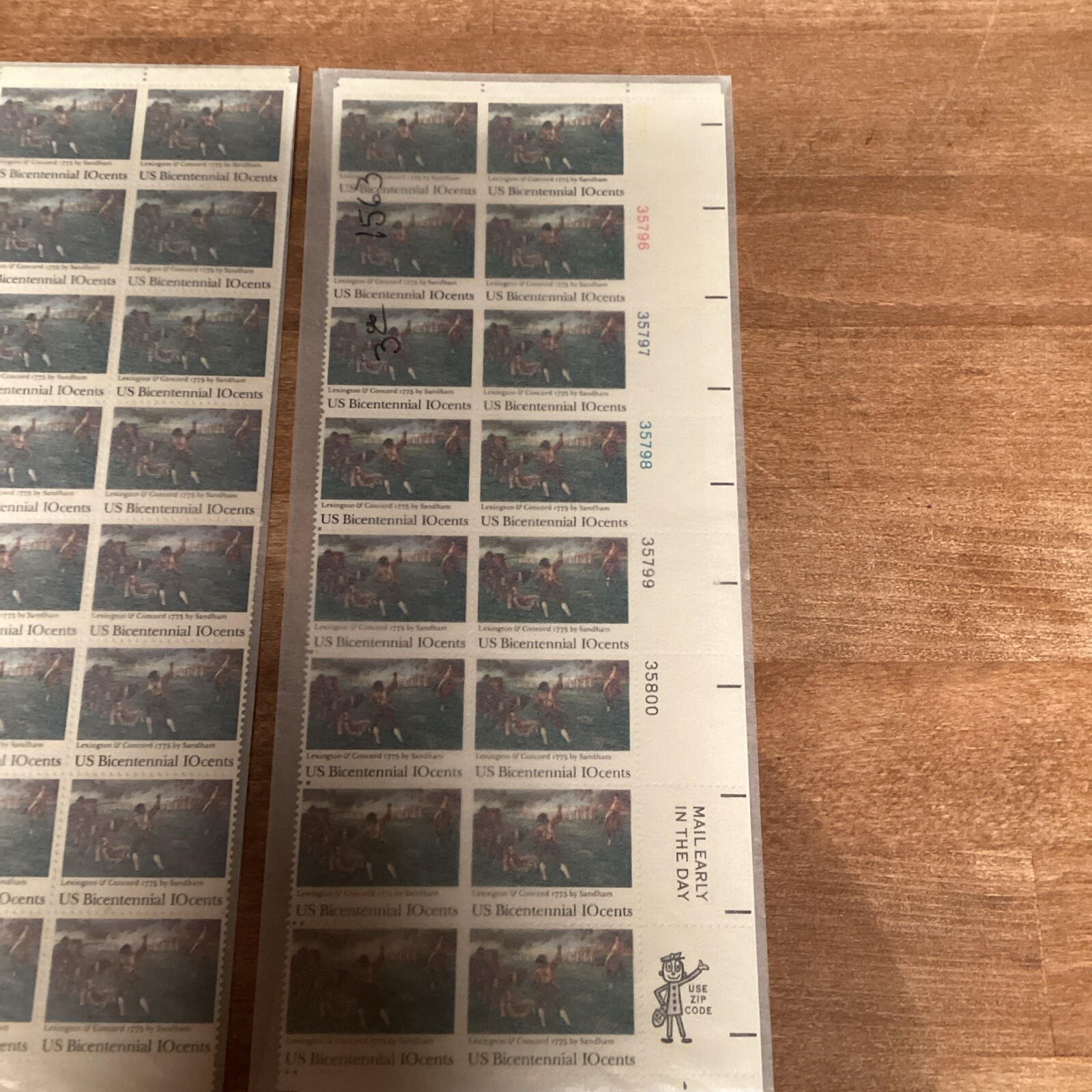 Lot of 2 – Sheet of 16 US SCOTT 1563 US BICENTENNIAL STAMPS – 10 Cent Face – MNH