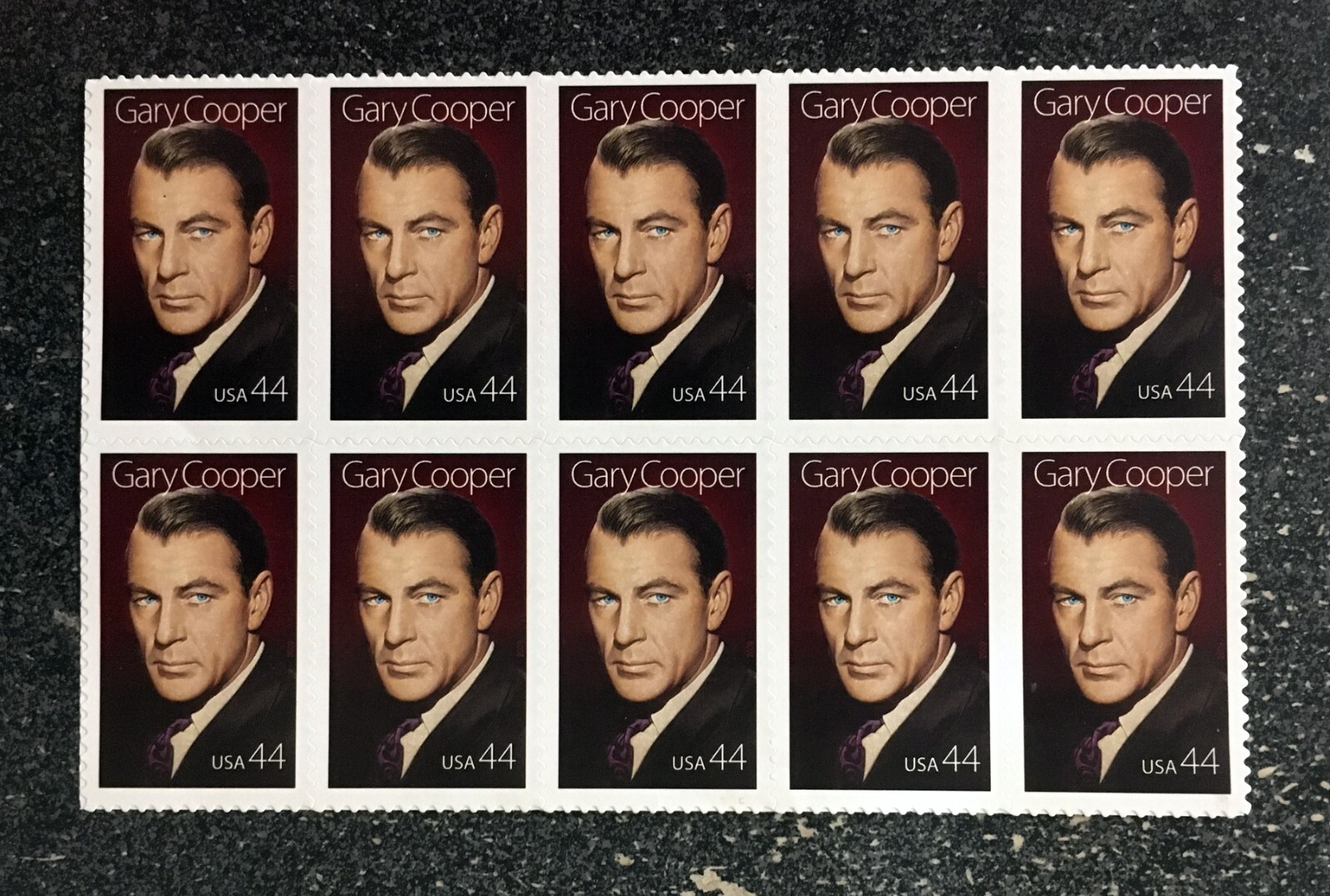 2009USA #4421 44c Gary Cooper – Legends Hollywood – Block of 10 From Sheet