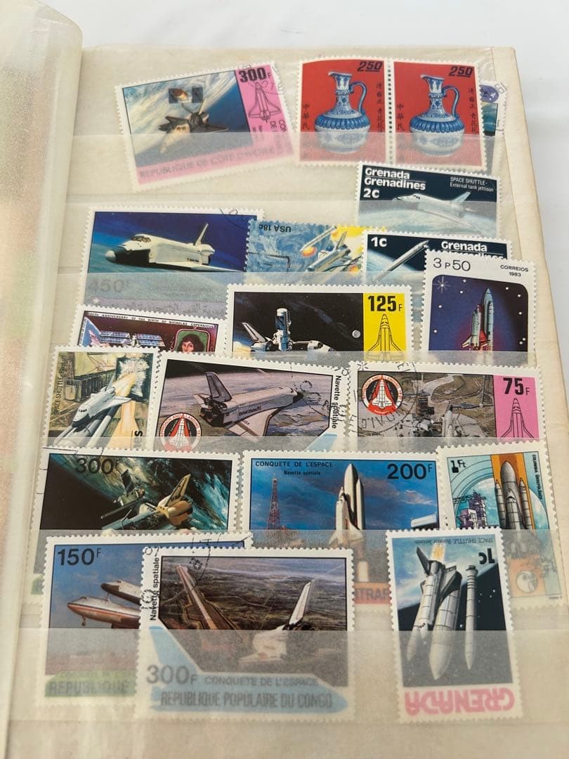 Stamp collection: China, Japan, International themes
