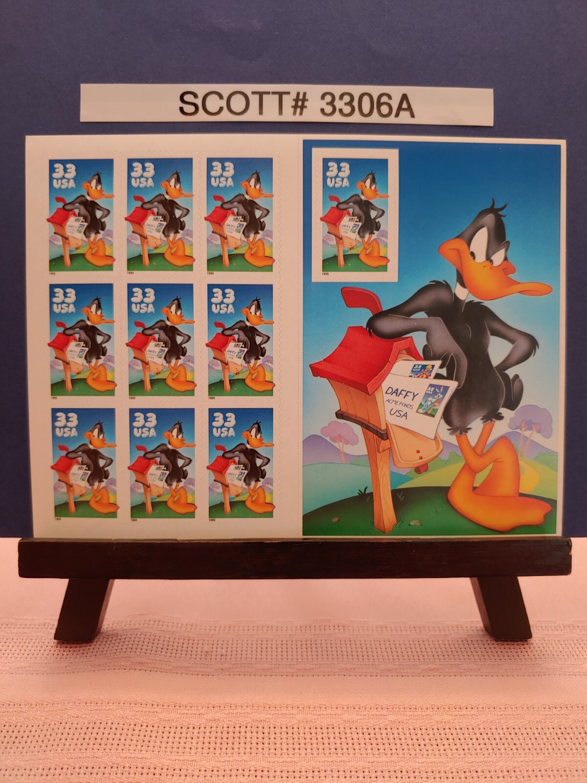 Scott # 3306 Daffy Duck (33 cent postage stamps)