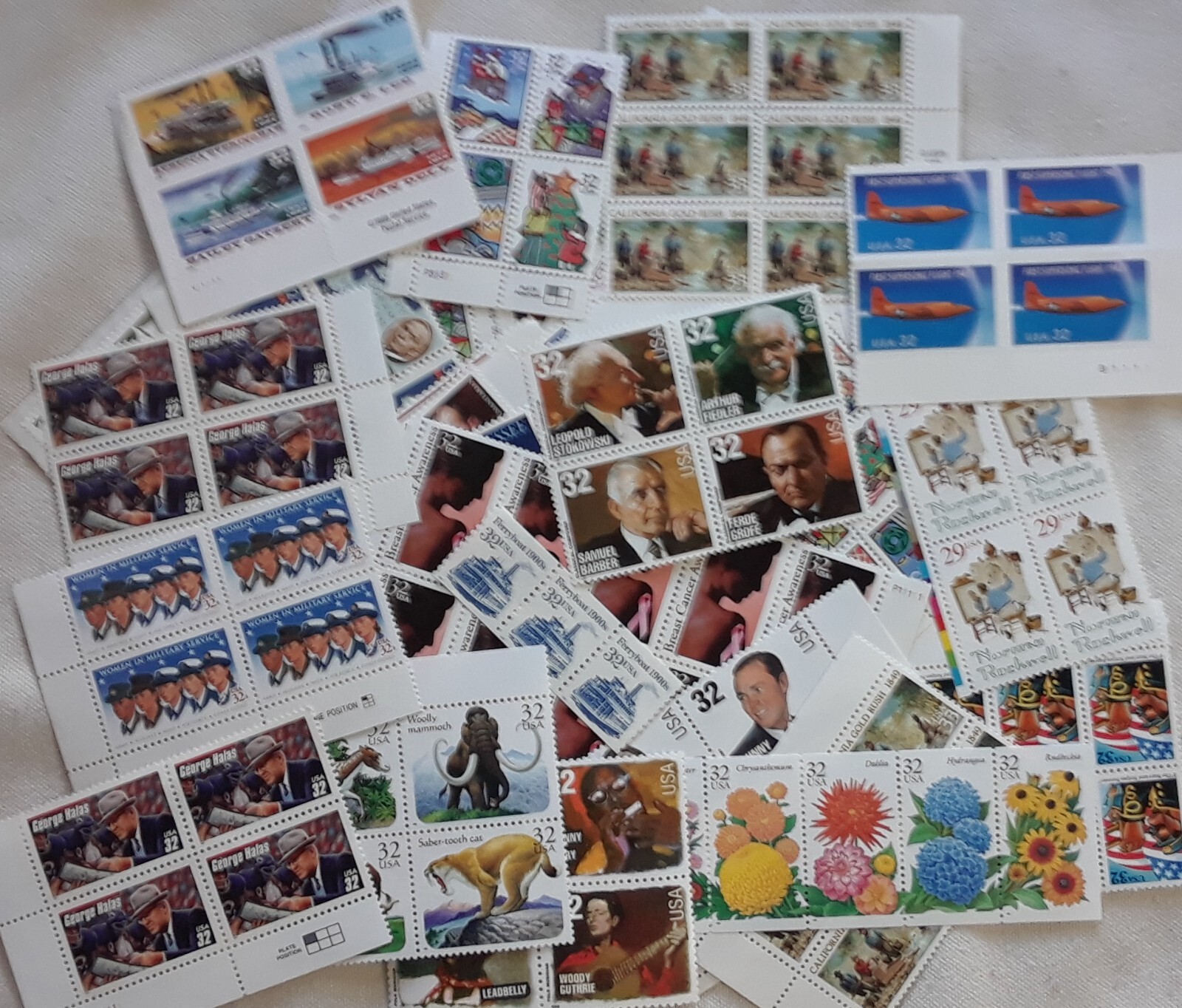 Unused 100 of Multiples & Strips & Singles of 32¢ US Postage Stamps USA FV $32.0