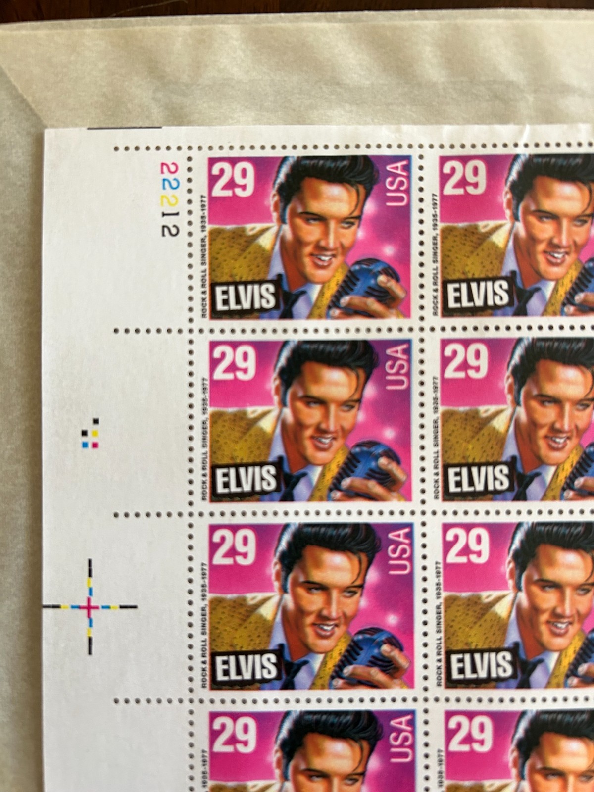 Vintage Elvis Presely USPS Stamps (Issued 1993) Full Sheet of 40 M, NH, OG