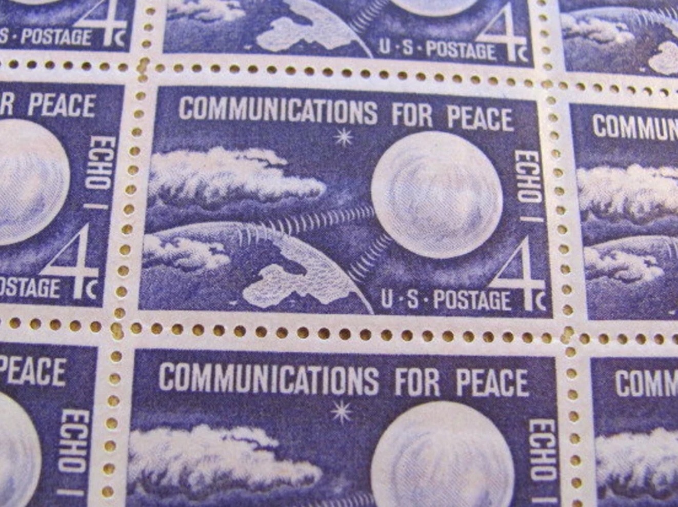 United States 4¢ “Echo I” Communication Postage Stamp #1173 Pack of 100 Singles