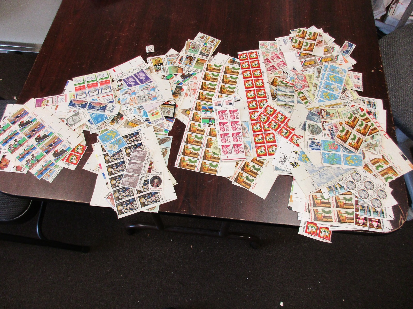 Discount Postage, 4000 15 cent USPS stamps, Face Value $600.00, Mint NH