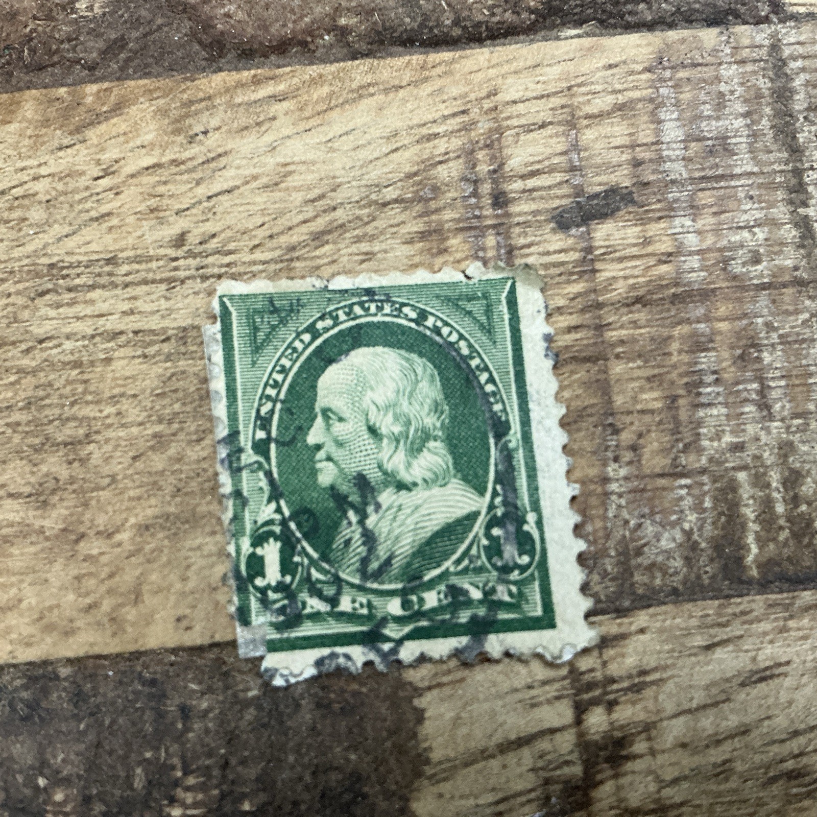 RARE Benjamin Franklin 1 Cent Green Stamp Very Rare