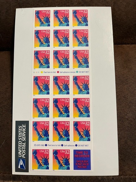 Scott #3122a. 1997. Statue of Liberty 32c booklet pane of 20. Sealed. MNH.