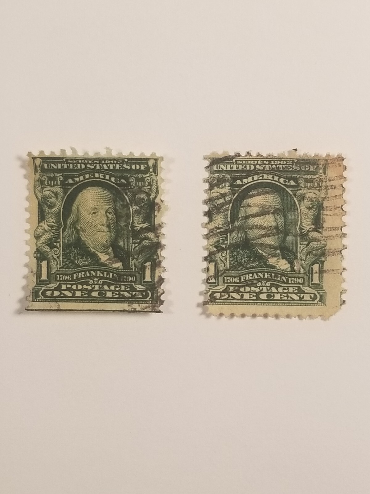 Benjamin Franklin 1 cent green Stamps 2 United States OF America, RARE