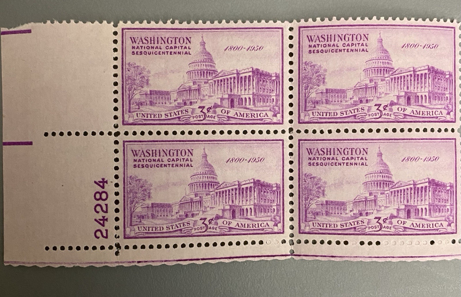 US stamps blocks of 4 mostly MNH, 24 blocks old stamps good mix