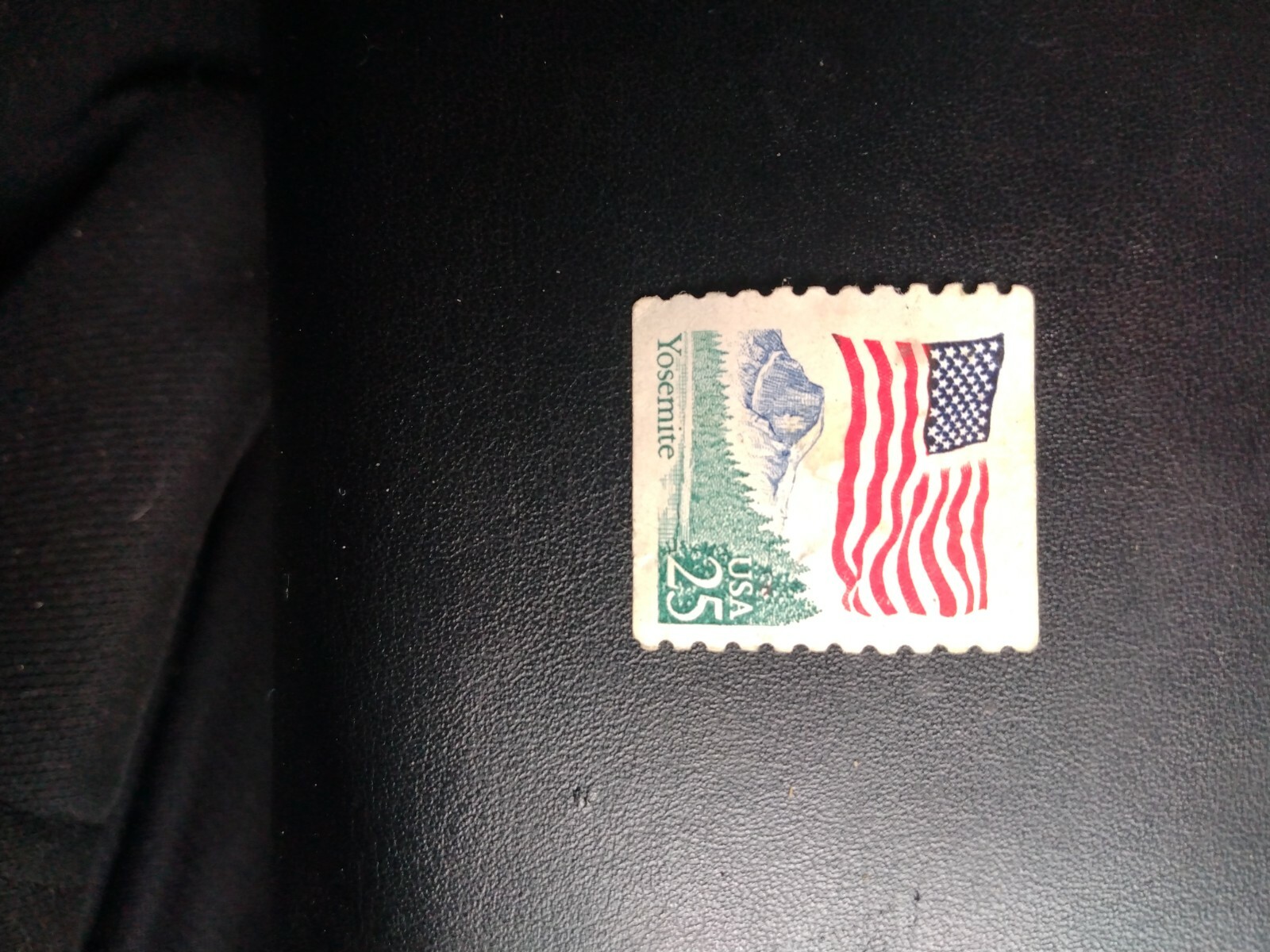 USA POSTAGE – YOSEMITE – AMERICAN FLAG 25 CENT 1988 STAMP
