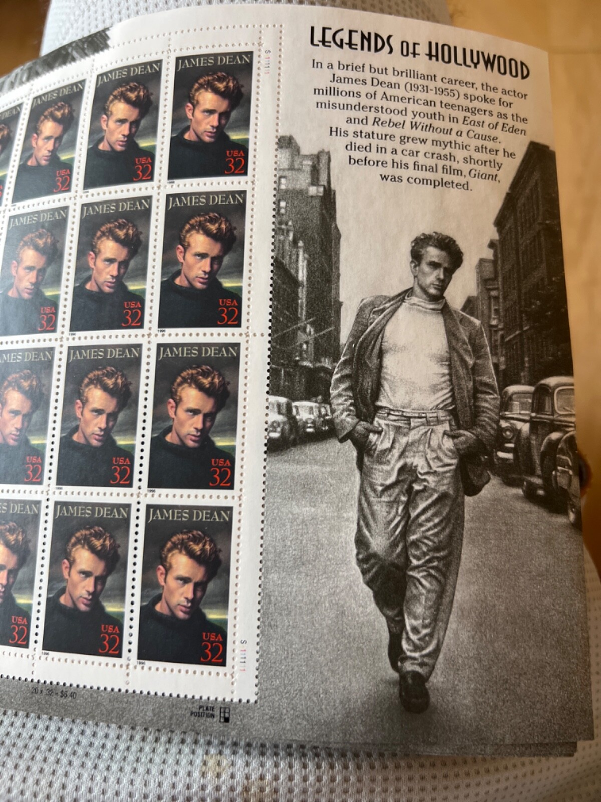 See Photos. US SCOTT 3082 20 JAMES DEAN LEGENDS OF HOLLYWOOD 32 CENTS FACE MNH
