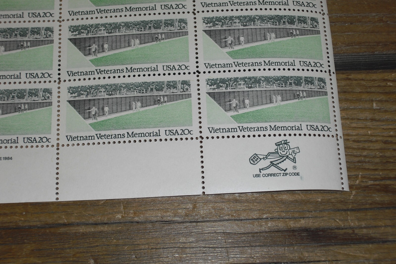 Vintage Complete Vietnam Memorial Commemorative Postage Stamp Sheet Original Gum