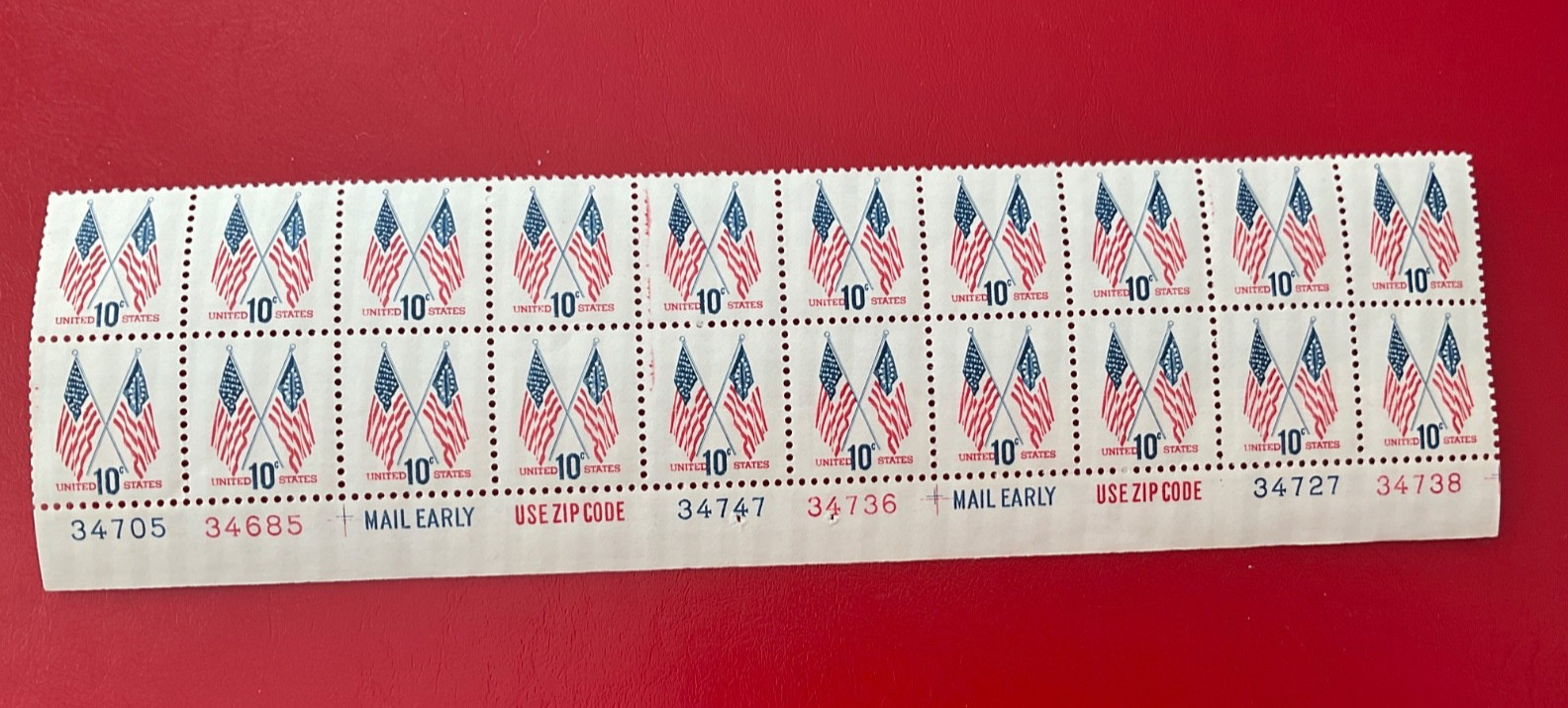 Crossed Flags- 50 star & 13 star