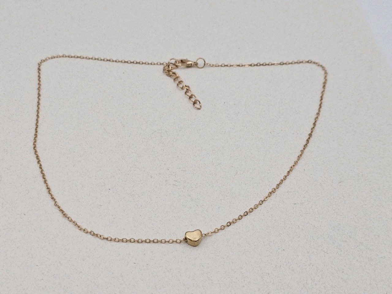 Gold Floating Heart 14K – Gold Metal 16-18″ Adj Chain Necklace 💕💕💕