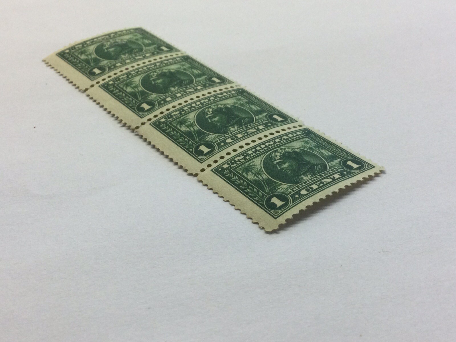 4) Scott No. 397 1 Cent Panama – Pacific Exposition Balboa Green 4 Stamp Strip