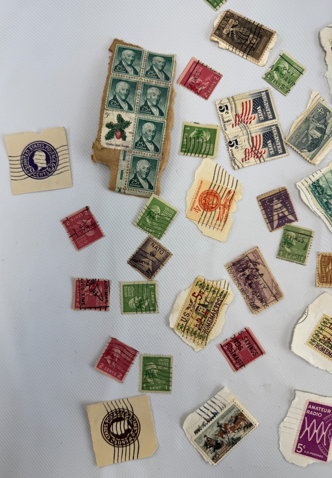 Vintage Worldwide Used Postage Stamp Off Paper Kiloware Lot US Commemorative