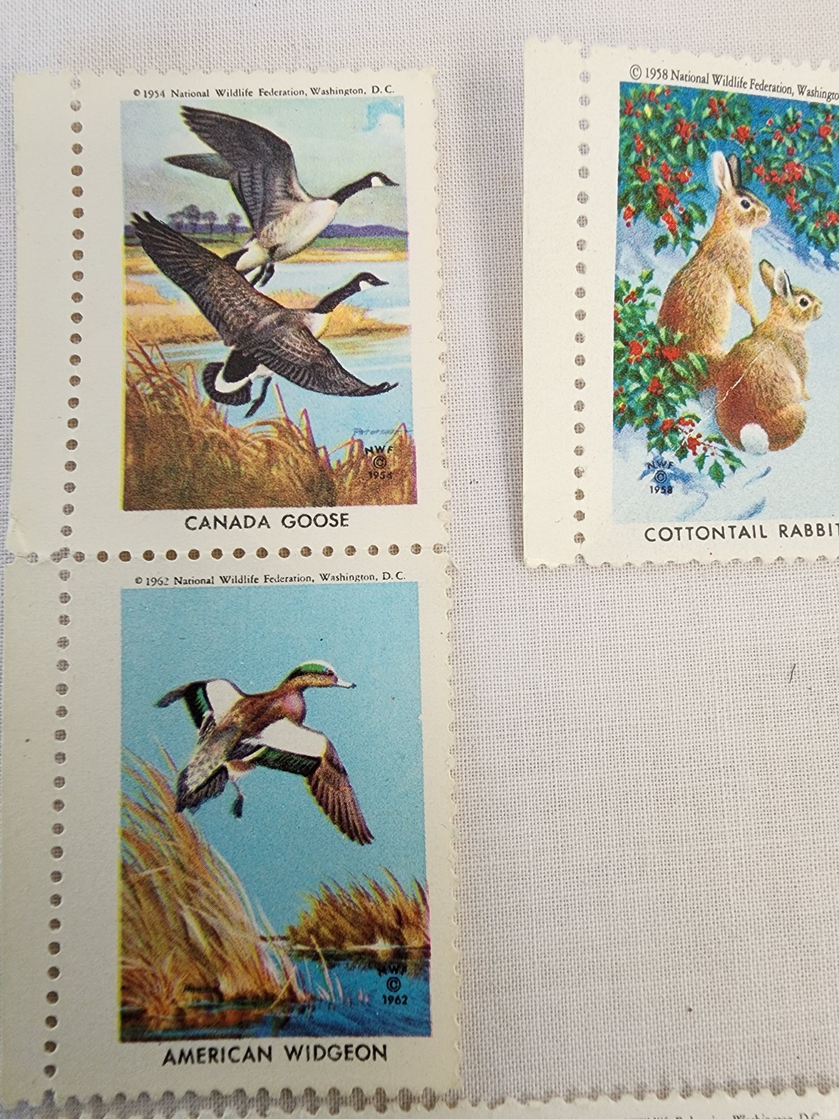 Mixed Lot of US Postage Stamps Unused 1975 Christmas- 1 cent Ben Franklin