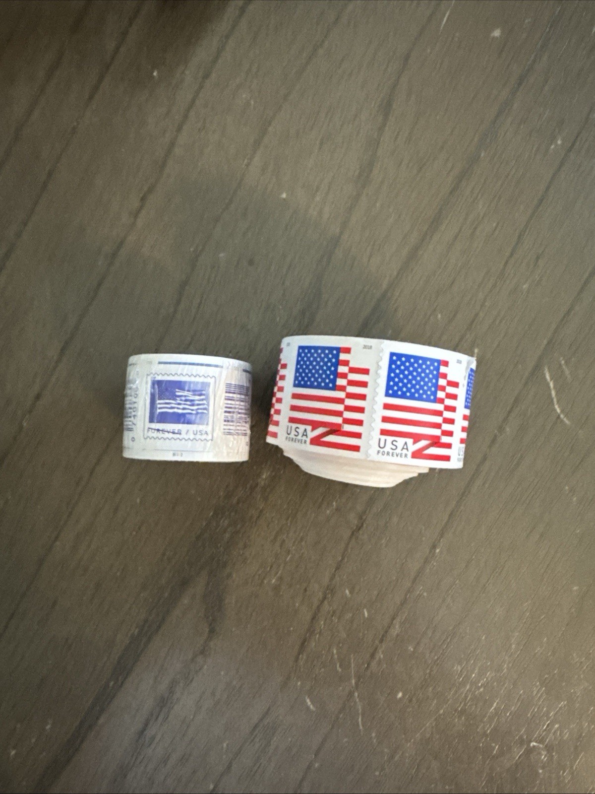 1 Rolls (100 Total) United States American Flag Stamp USPS Mint, Never Hing