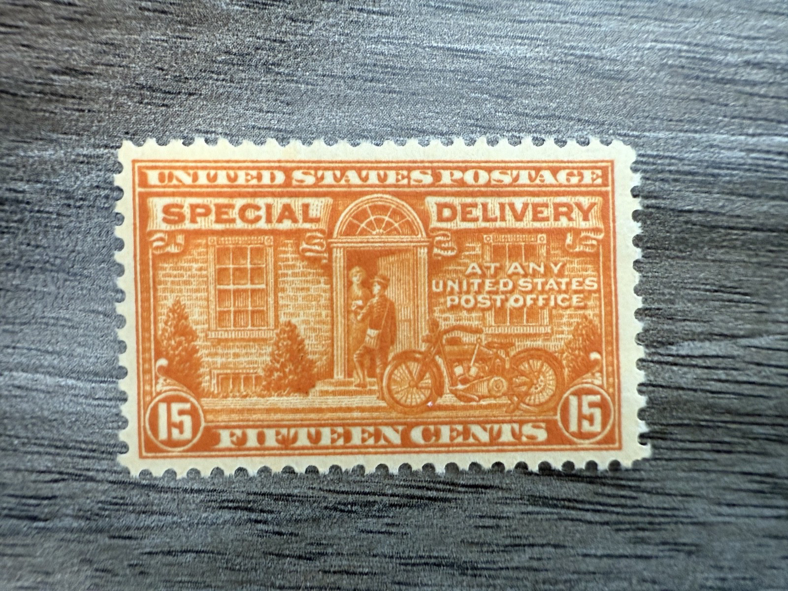 US Special Delivery Stamp #E16 Mint Never Hinged (MNH) and Original Gum (OG)