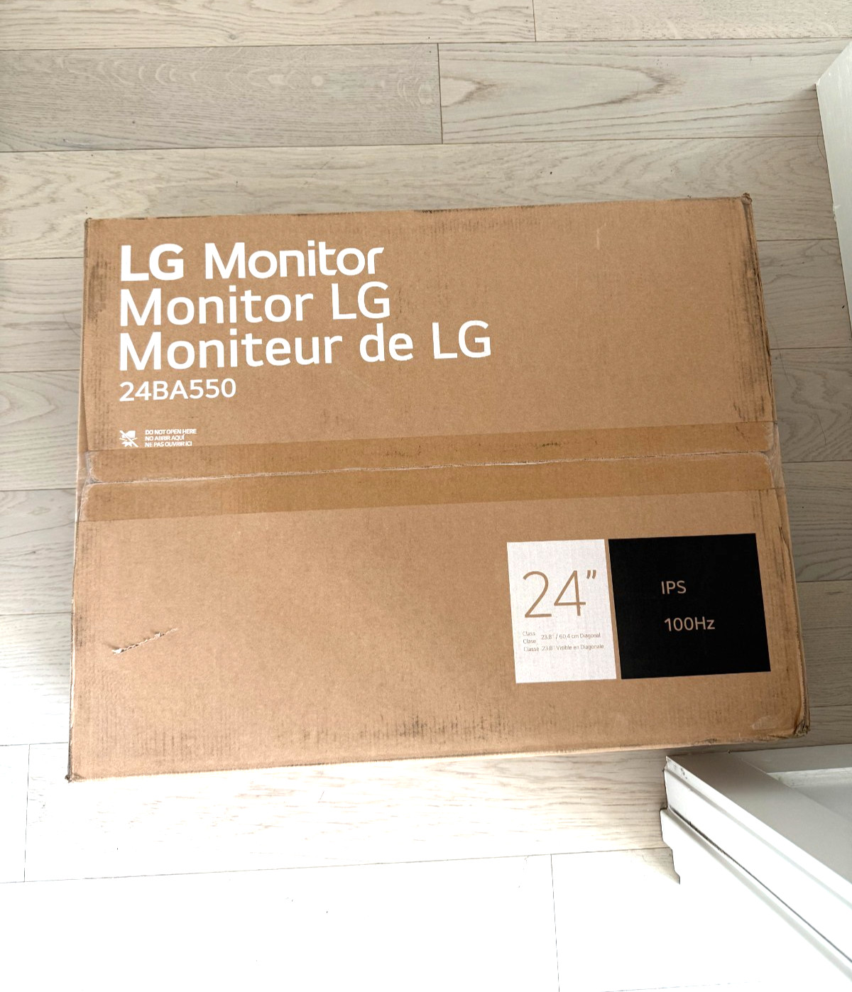 Brand New 23.8″ LG Full HD 100 Hz IPS LED Monitor 24BA550-B