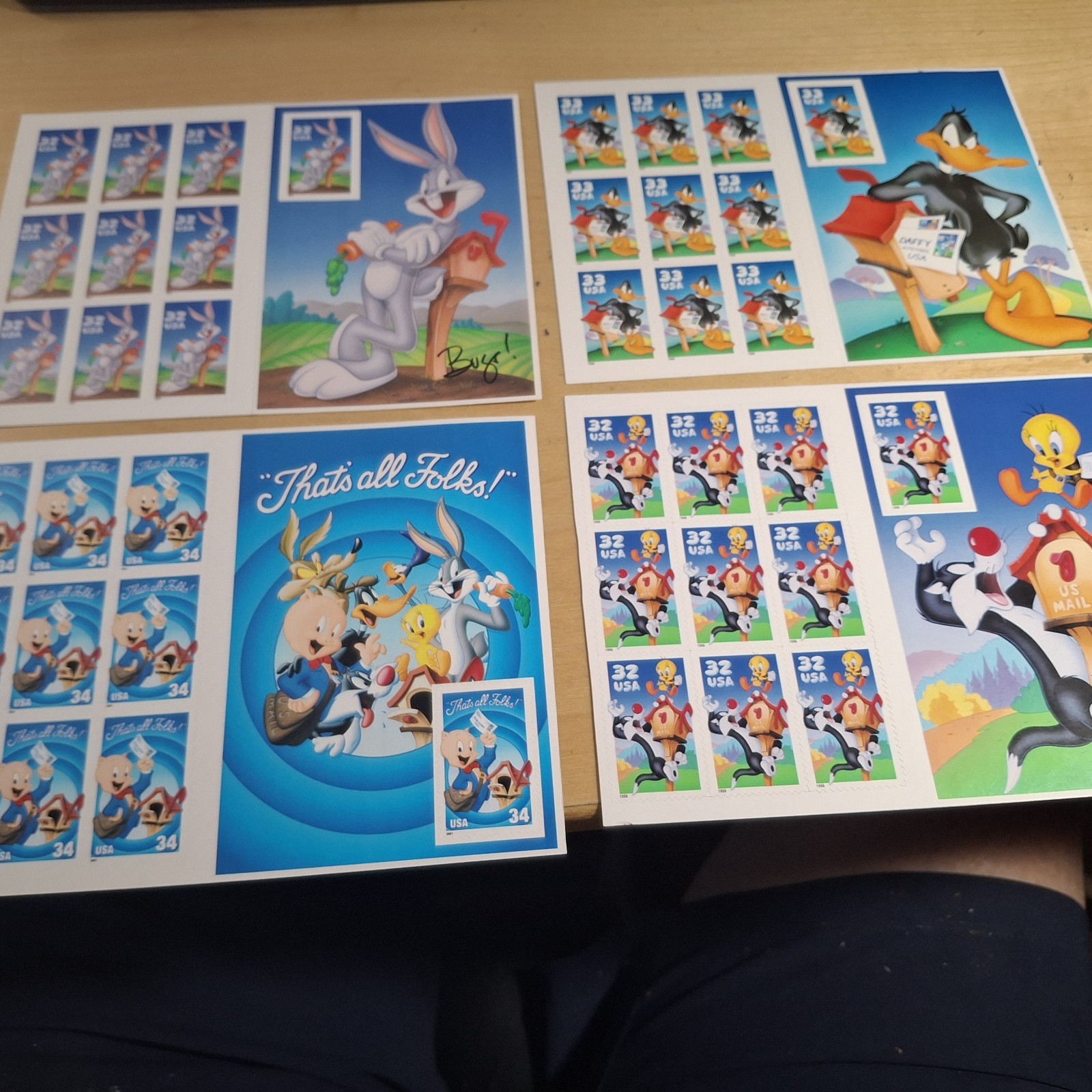 Four Booklets x 10 = 40 of LOONY TUNES-Bugs, Duffy Duck, Porky Pig, Twenty Bird