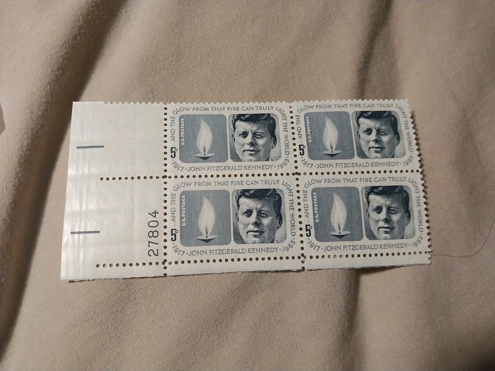 5 Cent Jfk 1917 And The Glow From That Firecan Truely… 4 Vintage Stamps Unused