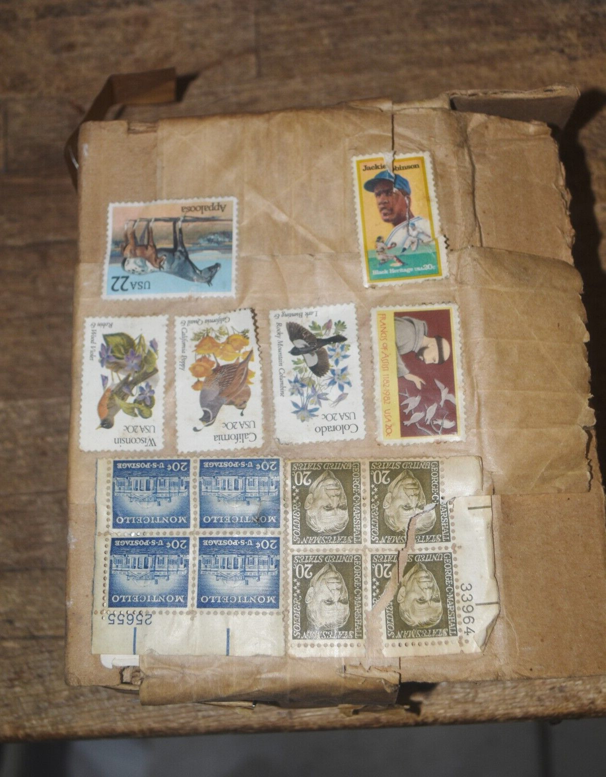 20 22 CENT STAMPS JACKIE ROBINSON MONTICELLO GEORGE MARSHALL ASSISI HORSES BIRDS