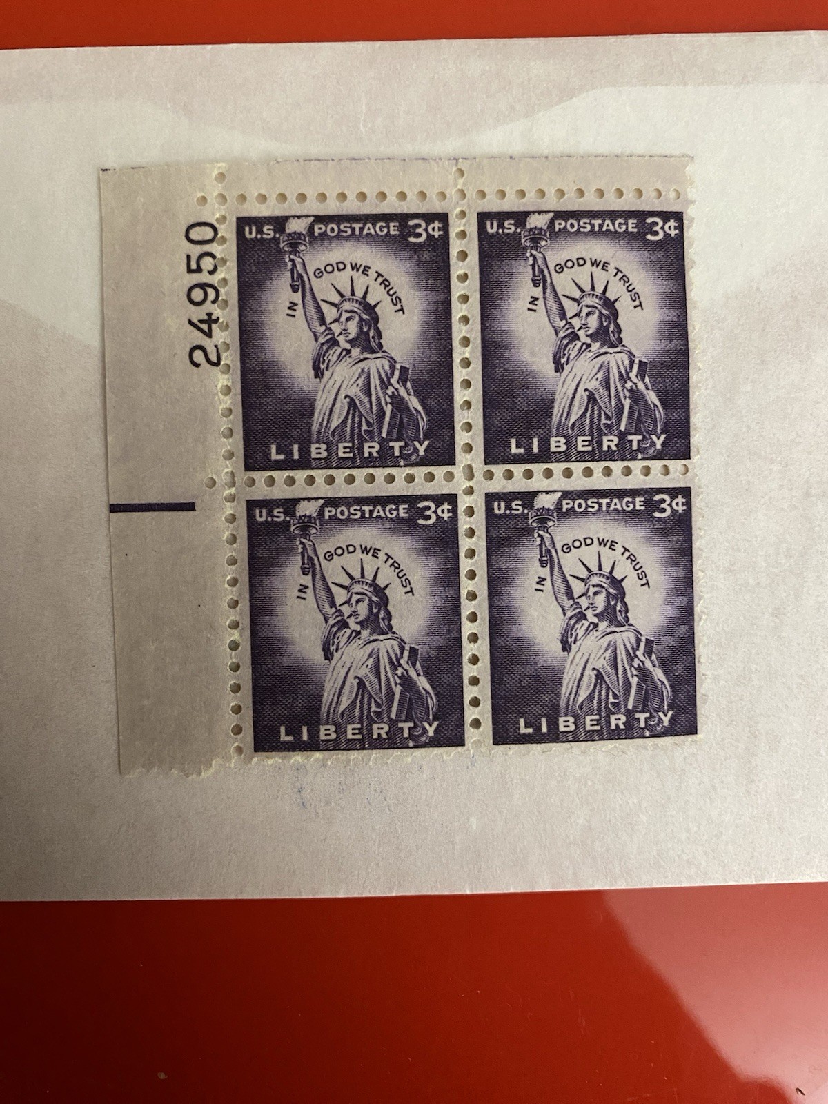 US stamps blocks of 4 mostly MNH, 21 blocks old and new stamps good mix