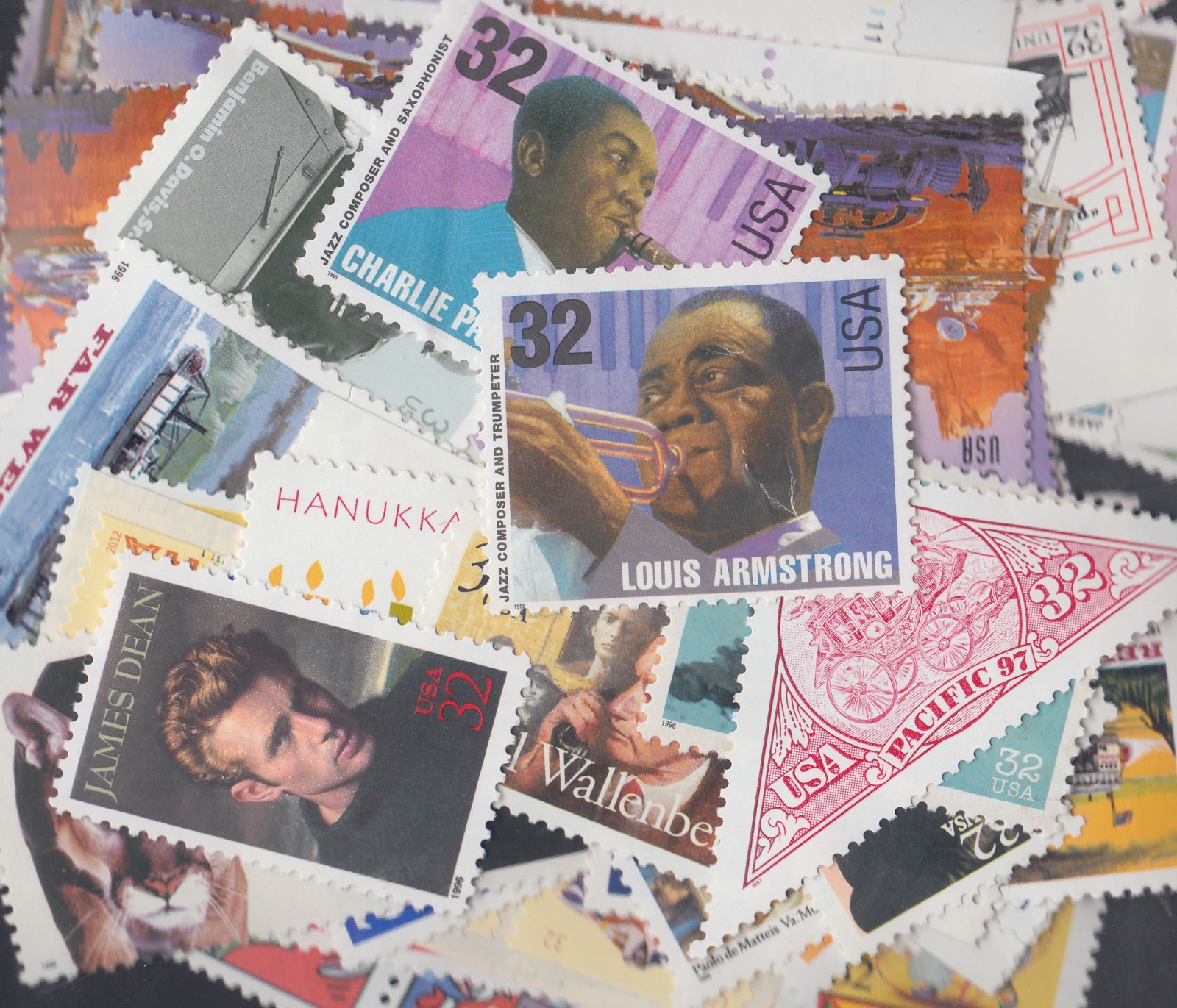 US Discount Bulk Postage – $320 Worth of 32 Cent Stamps, 1000 Stamps Below Face!