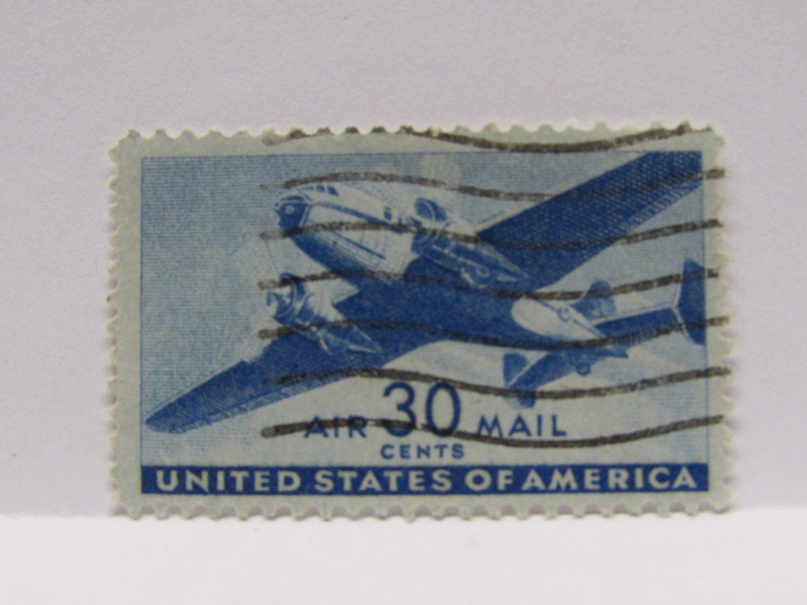 OFFER – Lot of 10 US Postage Stamps – Three Used – Never Hinged