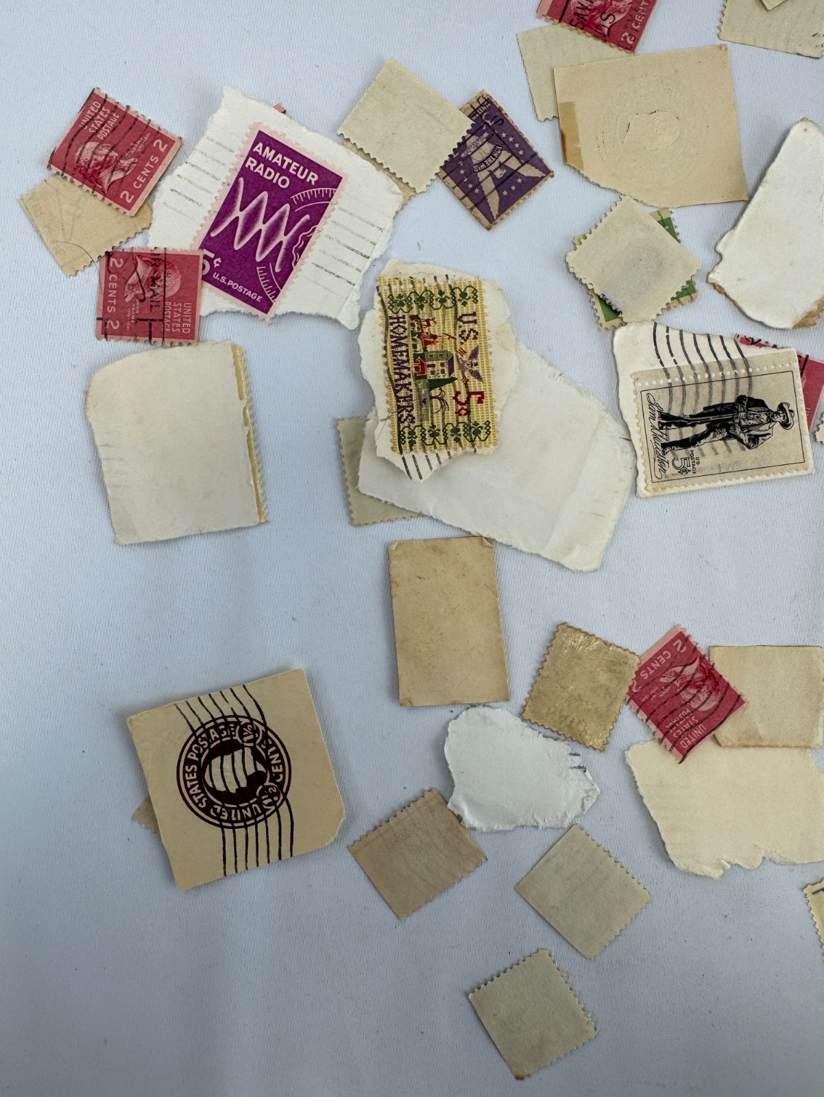 Vintage Worldwide Used Postage Stamp Off Paper Kiloware Lot US Commemorative