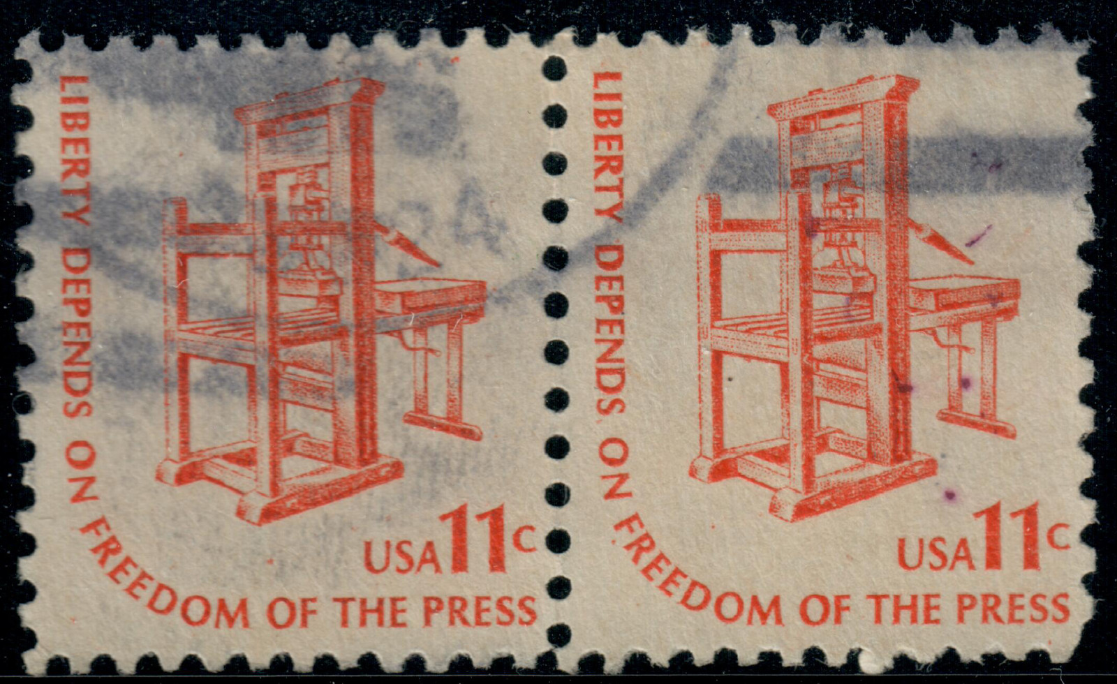 USA – 1975 – Americana Issue – Printing Press – 11¢ x2 – #3519